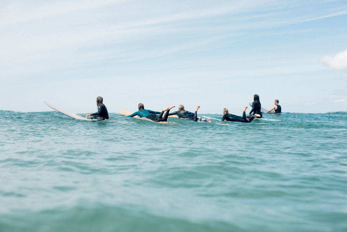 Ladies paddling out into the lineup