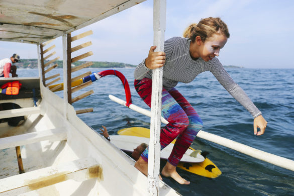 7 Reasons to Pack a Pair of Surf Leggings for Your Travels SURF SISTAS